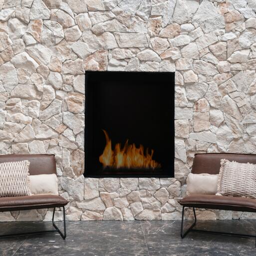 rock-wall-akra